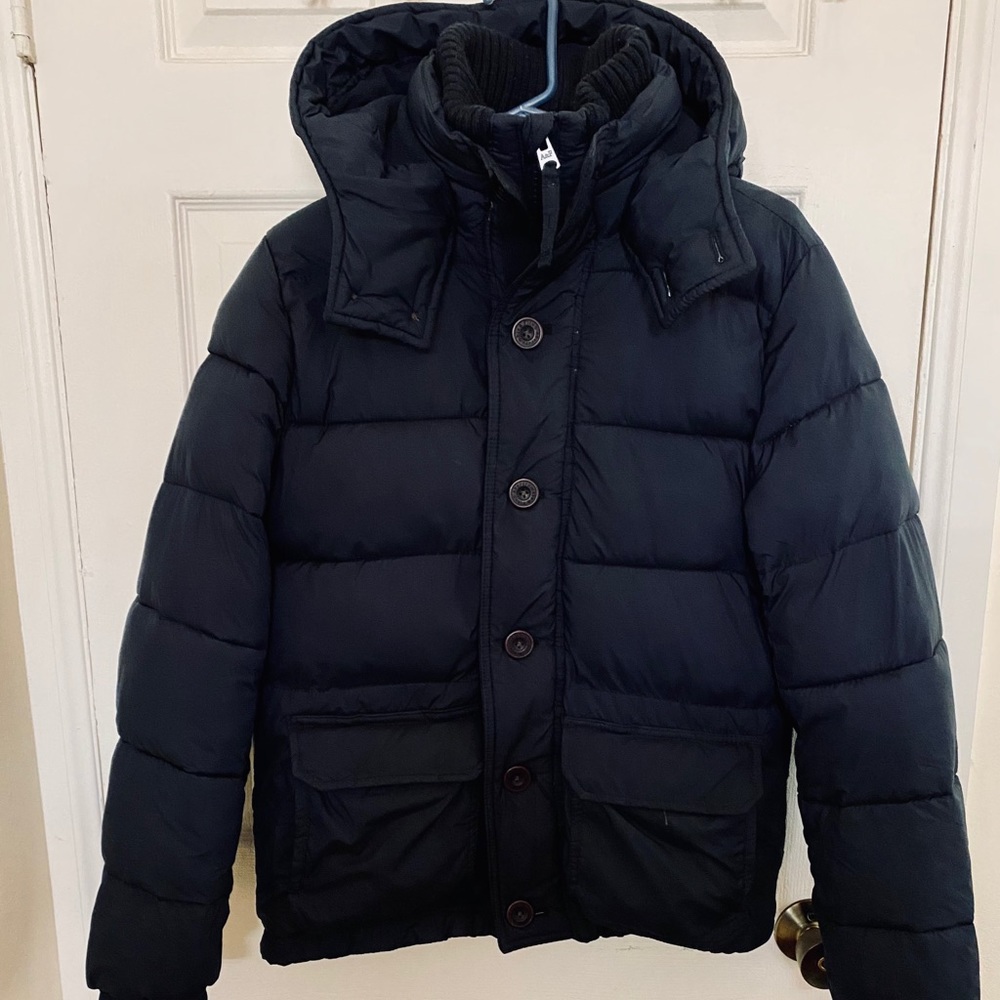 Dark blue Abercrombie puffer jacket